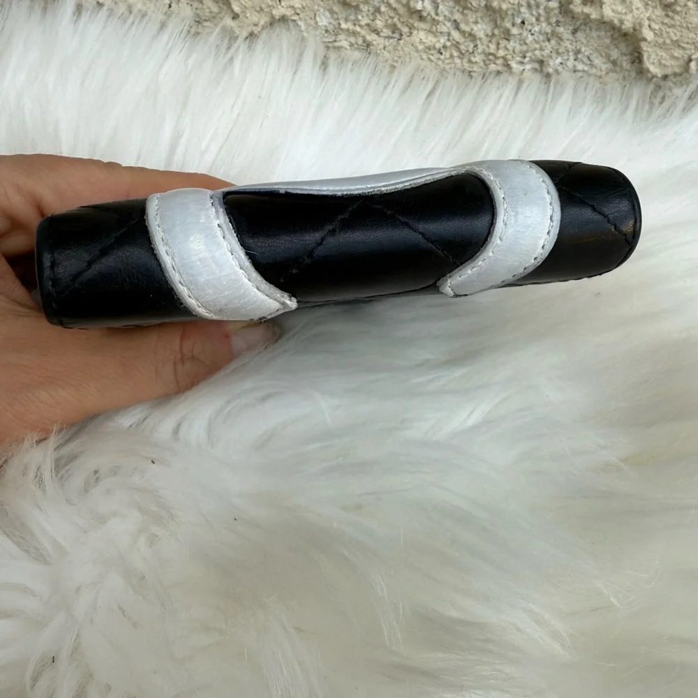 CHANEL Cambon line bi fold quilted leather compact wallet - Picture 13 of 17